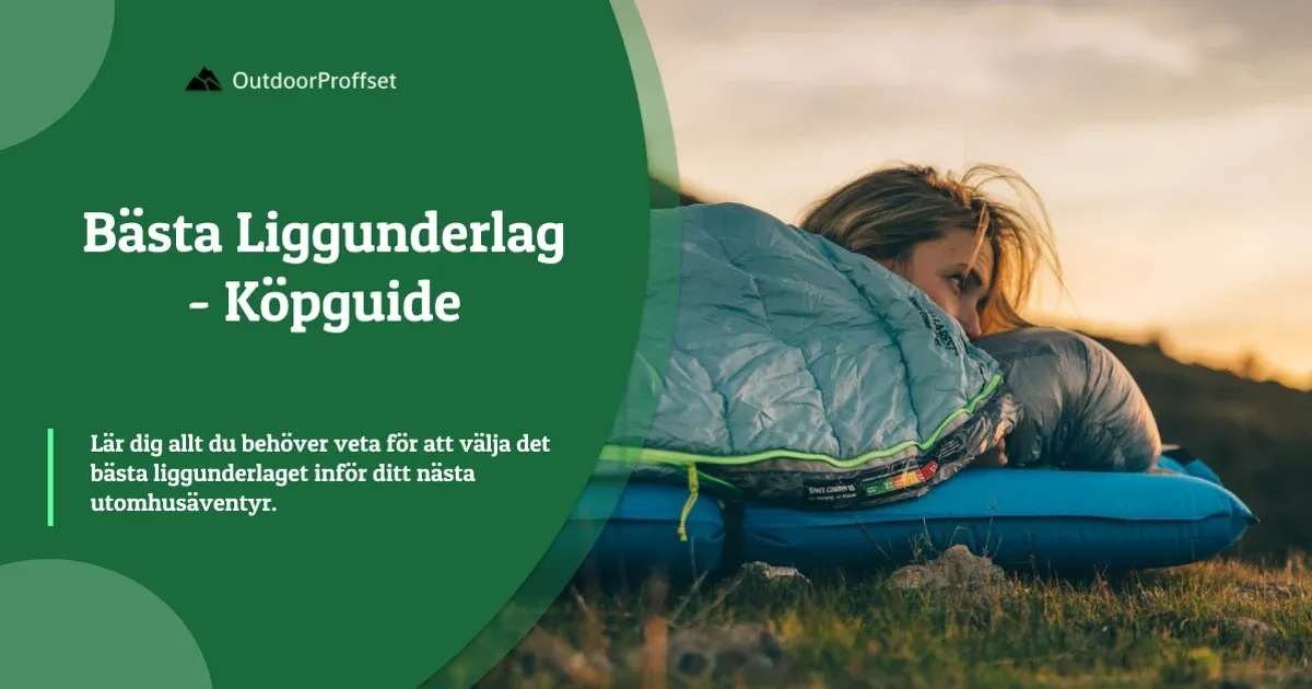 Kvinna i sovsäck vilar på uppblåst liggunderlag i solnedgång