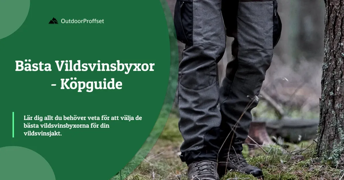Närbild på benen av förstärkta vildsvinsbyxor i skog