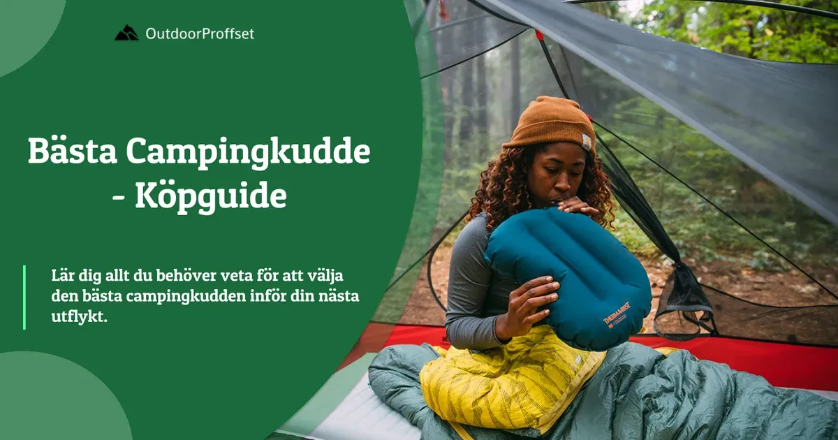 Kvinna blåser upp campingkudde i tält