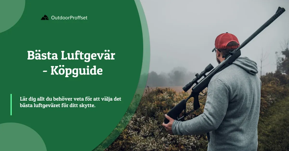 Man bär luftgevär med kikarsikte över axeln i dimma